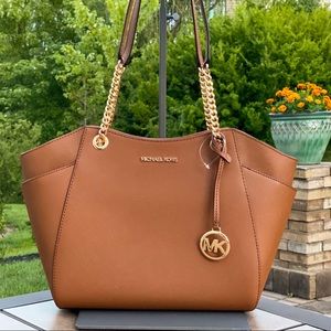 NWT Michael Kors Jet Set Chain Shoulder Tote